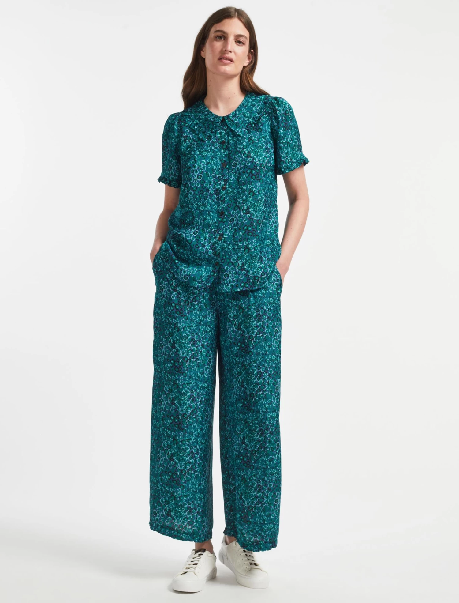 Rosa Silk Blend Blouse - Turquoise Blue Leopard Pansy Print - Image 4