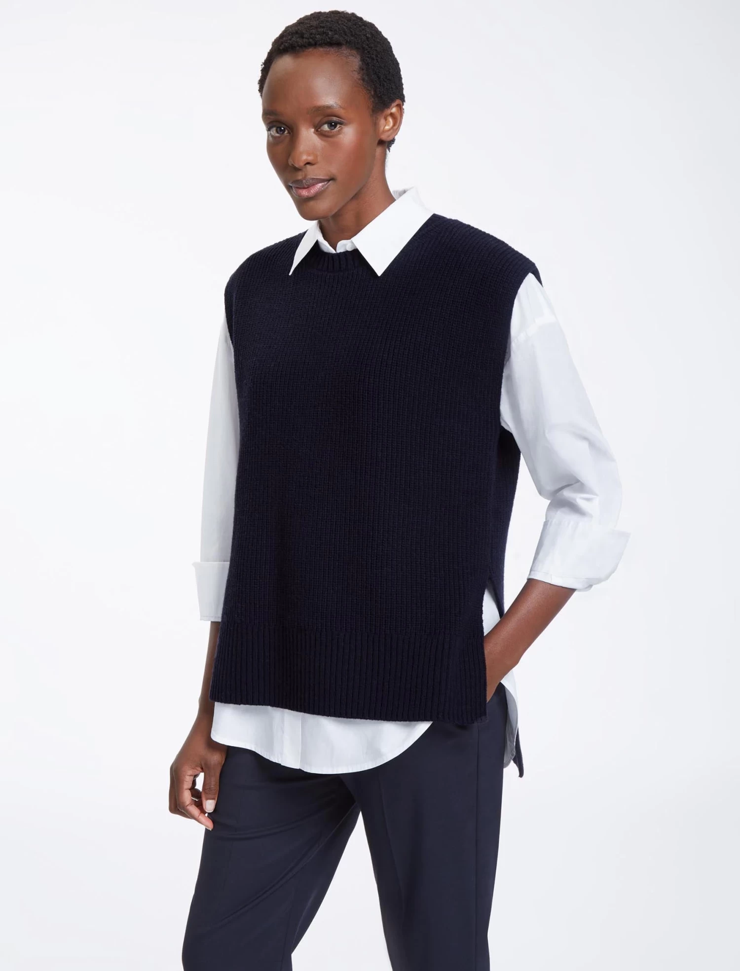 Janice Wool Round Neck Sleeveless Jumper - Navy - Image 4