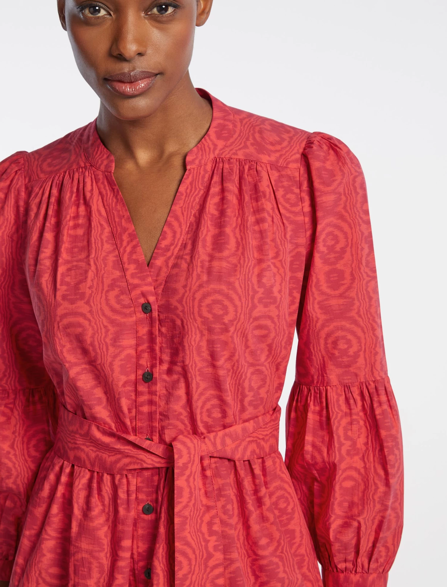 Alice Organic Cotton Maxi Shirt Dress - Red Moire Print - Image 2