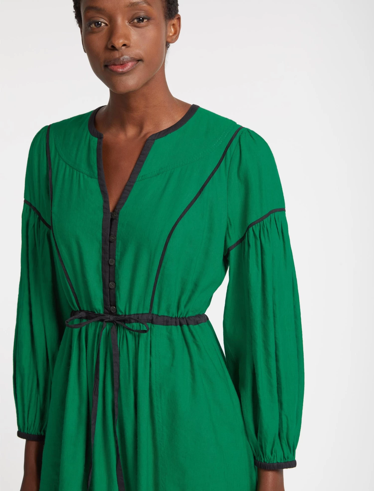 Salone Linen Blend Maxi Dress - Emerald Green Black - Image 3