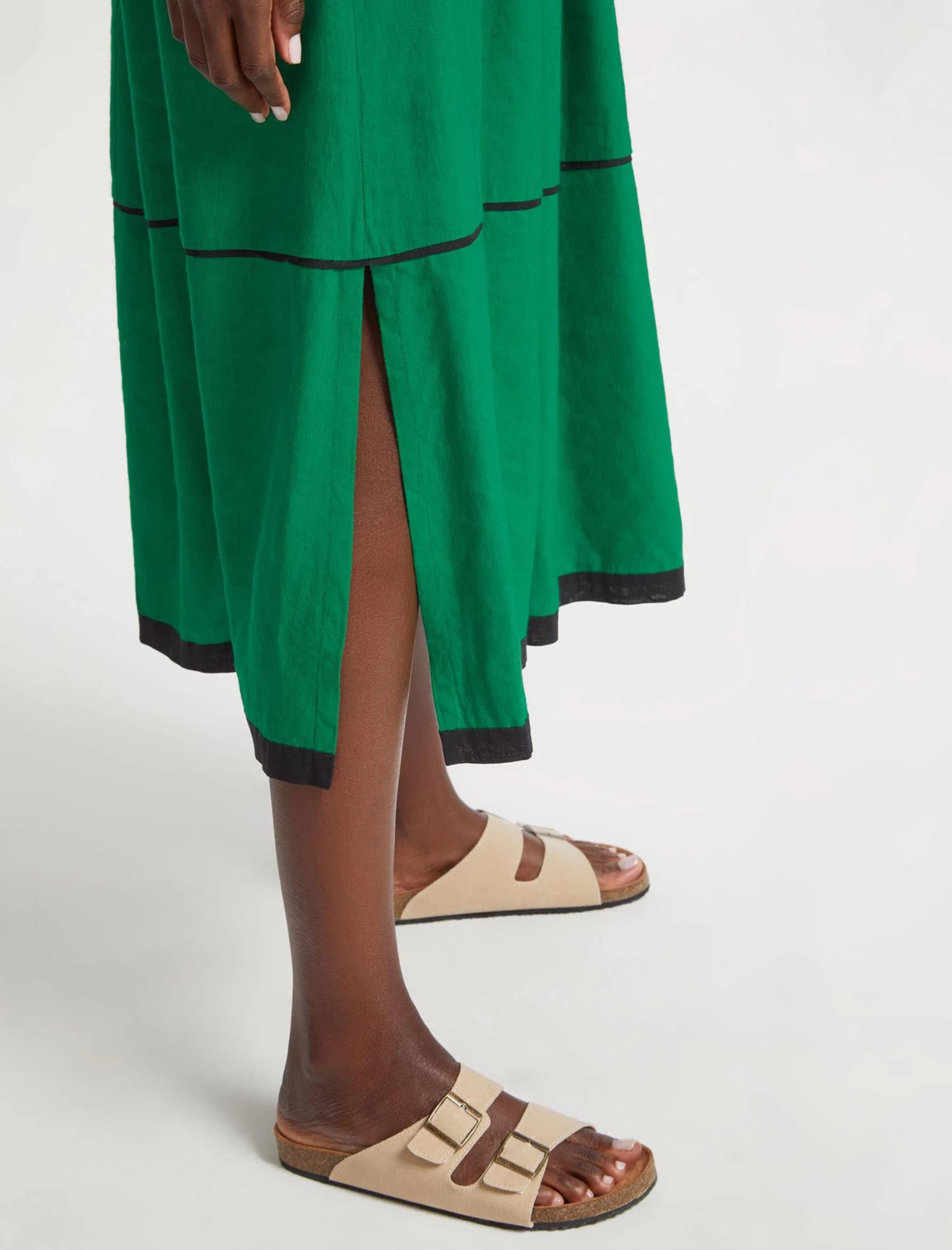 Salone Linen Blend Maxi Dress - Emerald Green Black - Image 7