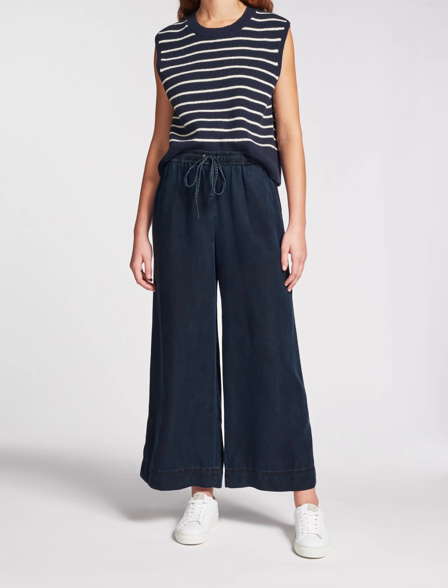 Nicki Wide Leg Trouser - Indigo - Image 2