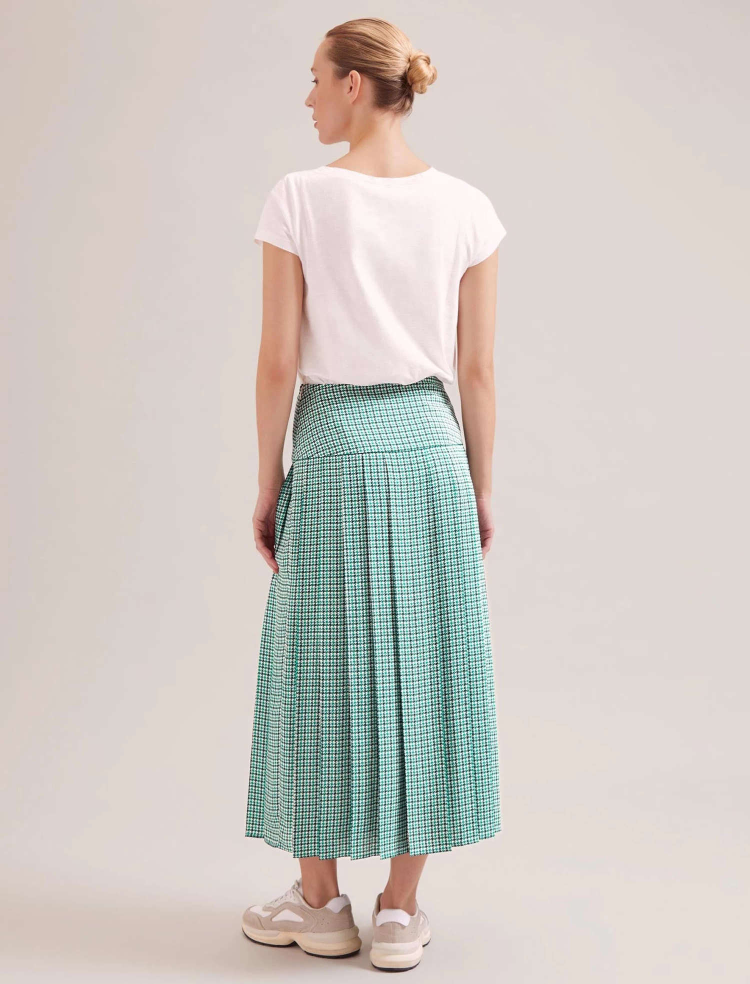 Sienna Maxi Skirt - Ecru Green Houndstooth Print - Image 2