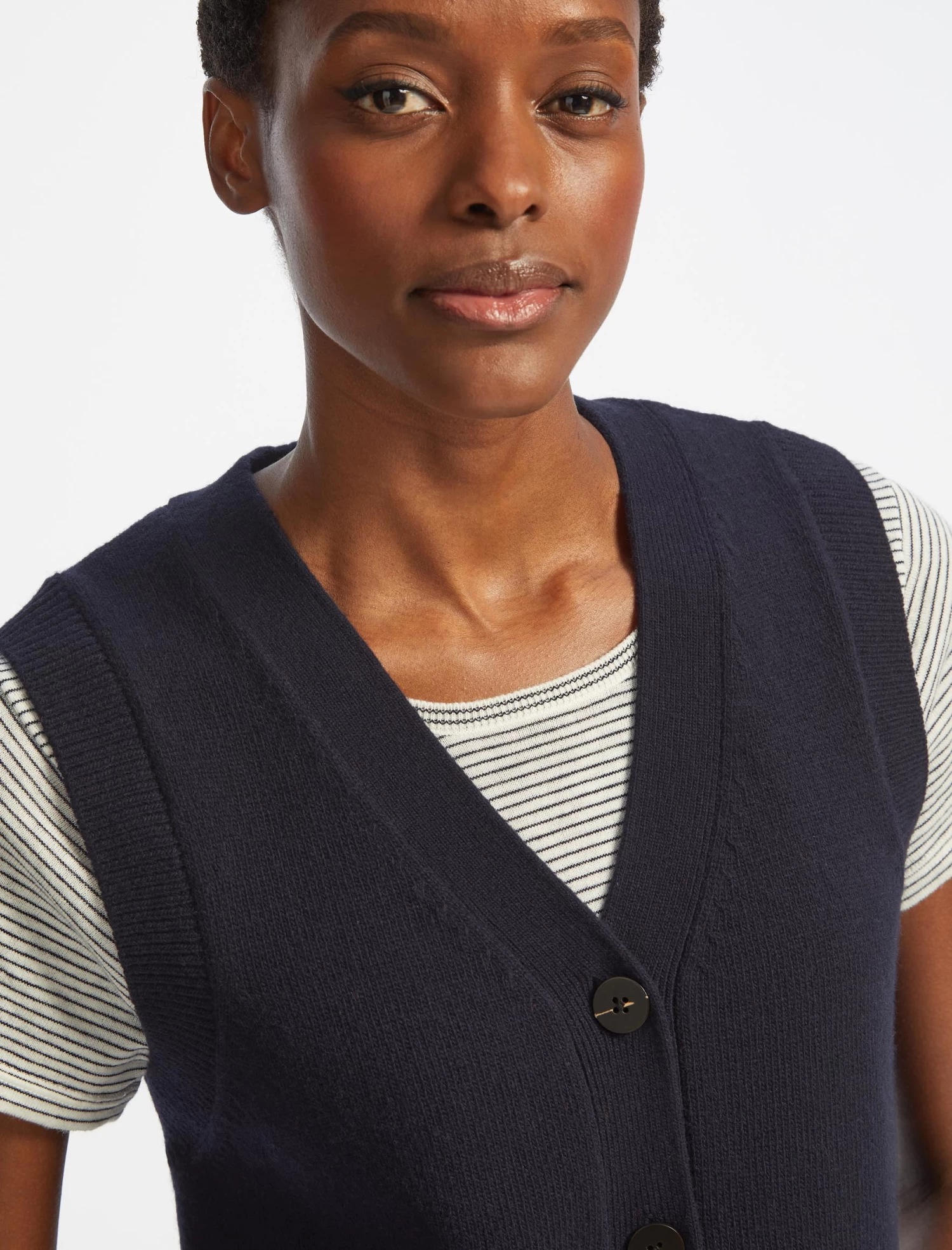 Meryl Wool V Neck Waistcoat - Navy - Image 3