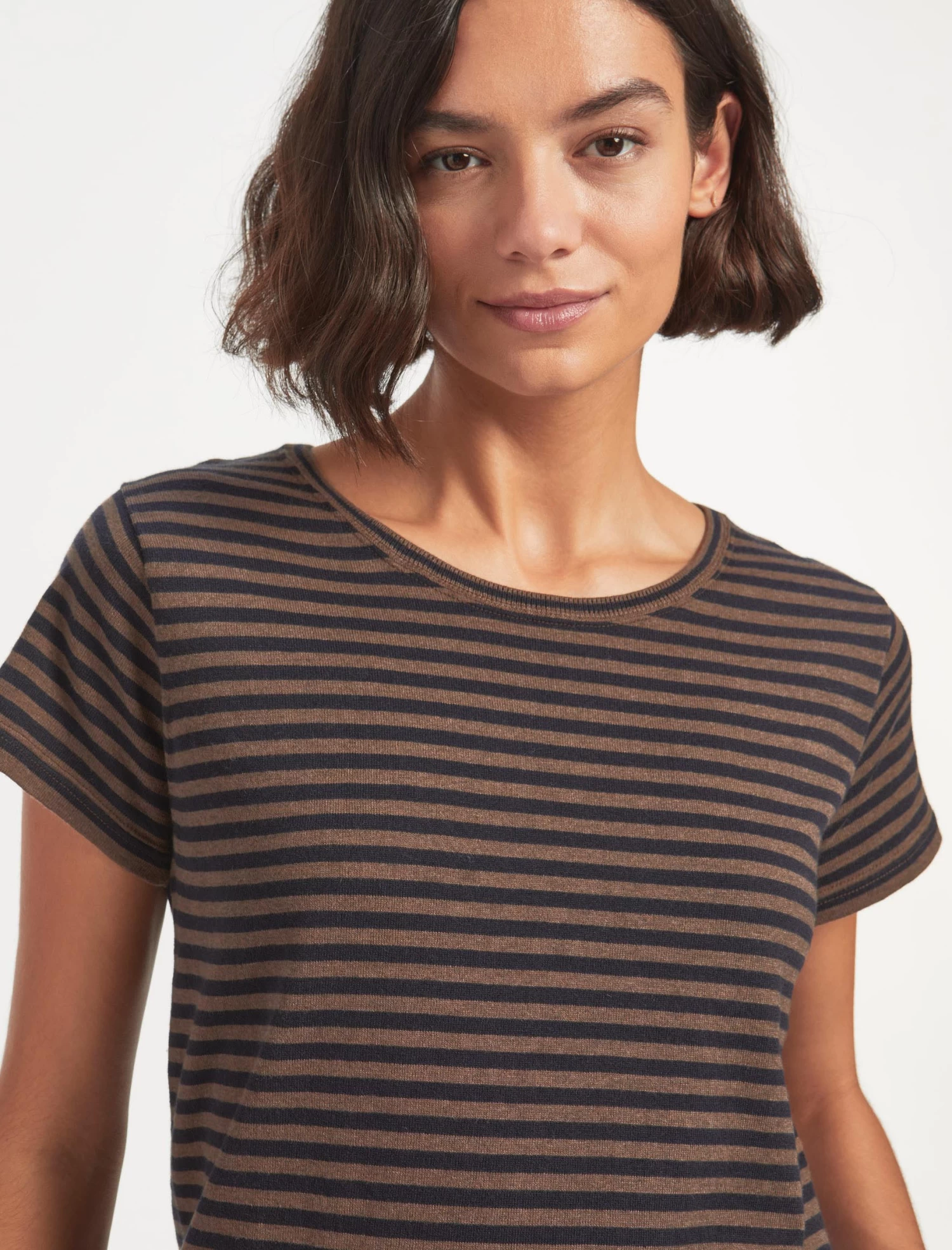 Madison Cotton Silk Blend Round Neck T-Shirt - Brown Navy Stripe - Image 4
