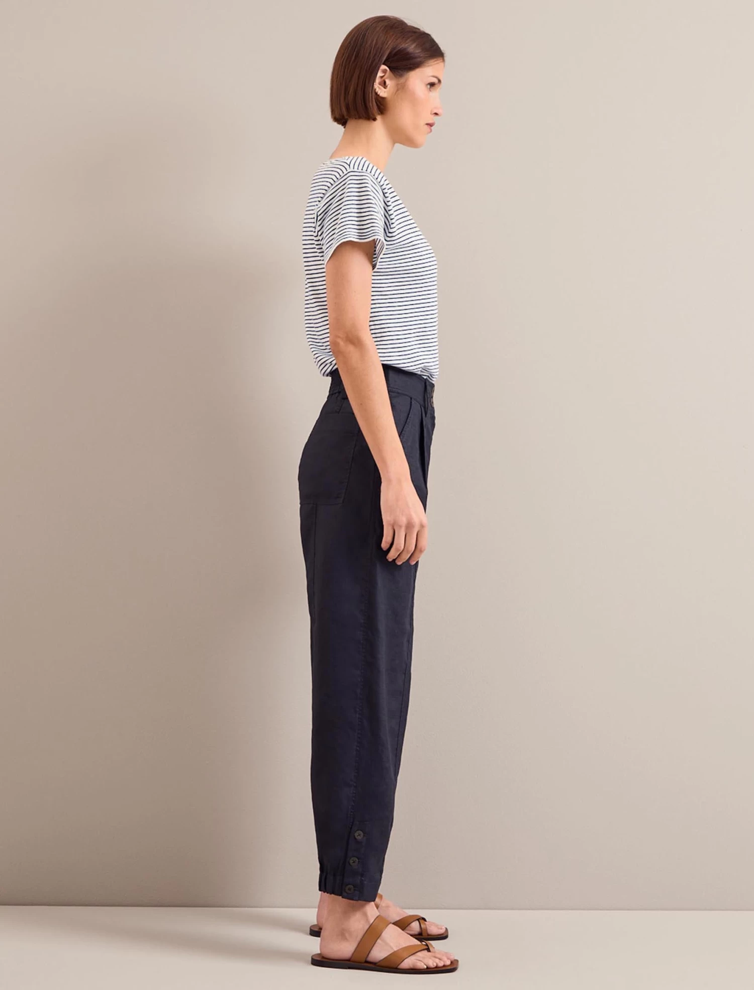 Tyson Techni Linen Tapered Trouser - Navy - Image 5